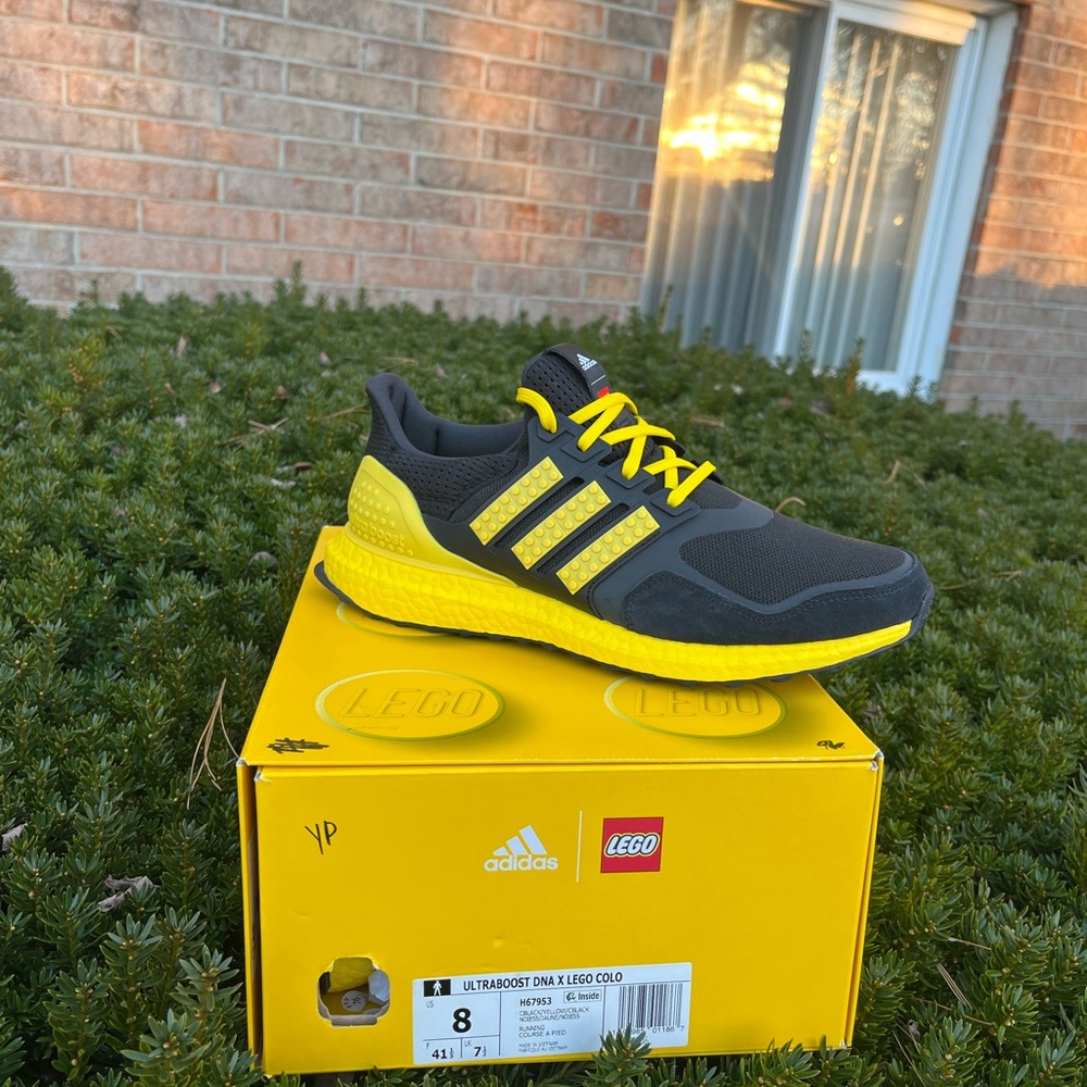 Adidas UltraBoost DNA x LEGO Color Pack